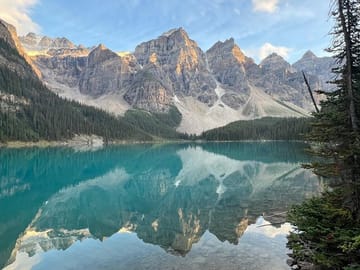 Sunset Tour of Moraine Lake from Calgary and Banff