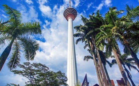 Kuala Lumpur City Tour with Batu Caves and Key Highlights