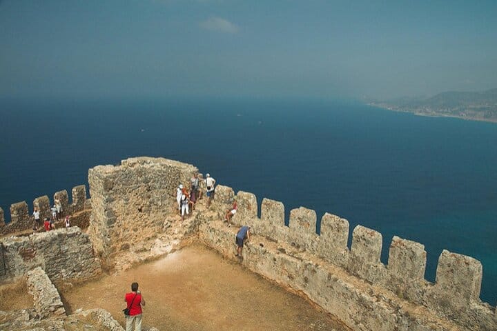 Sunset Alanya City Tour with Cable Car, Dinner and Boat Tour