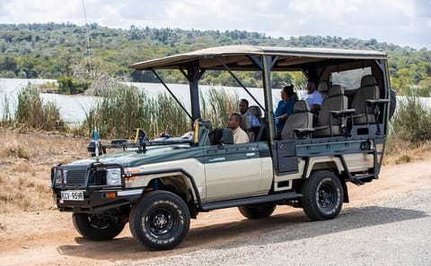 Self-Drive Safari Jeep Rental in Nairobi National Park