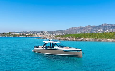 Private Honeymoon Cruise in Mykonos with Snorkeling Stops