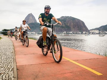 Bike Tour of Rio's Urban Beaches: Copacabana to Flamengo