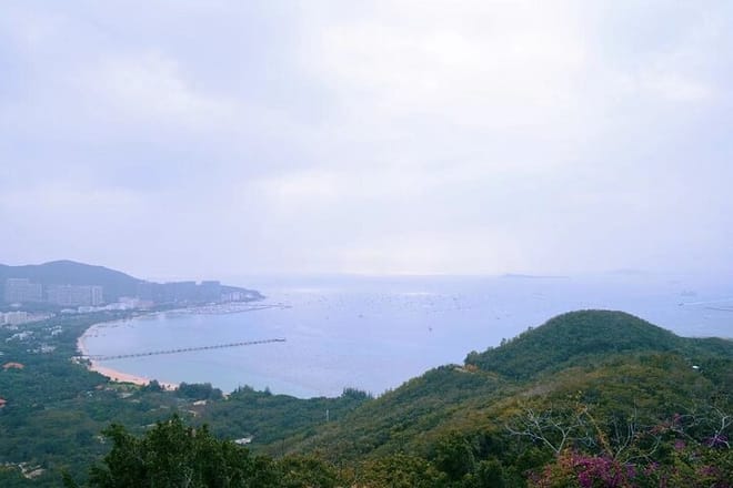 Private Day Tour in Sanya: Nanshan Cultural Tourism Zone and Luhuitou photo 3