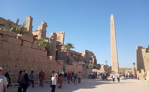 Three-Day Luxor Tour with Hotel Stay and Guided Visits