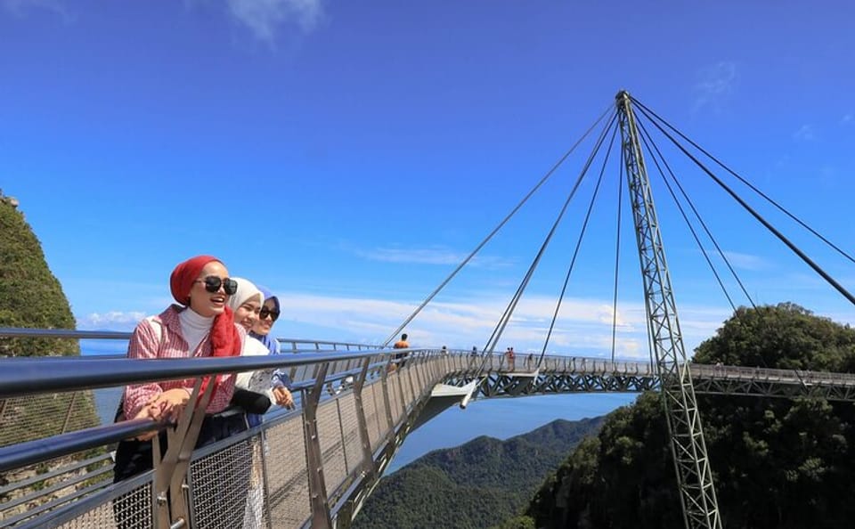 Langkawi Nature Spectacular Cable Car Sky Bridge & Secret Wonders