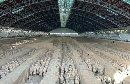 Xi'an day tour: Terracotta Army, City Wall, Goose Pagoda