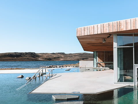 Exclusive East Iceland: Vök Baths, Reindeer & Waterfalls, photo 5