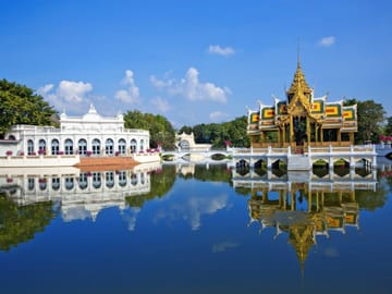 Luxury Day Tour of Hoa Lu, Trang An & Mua Cave from Hanoi