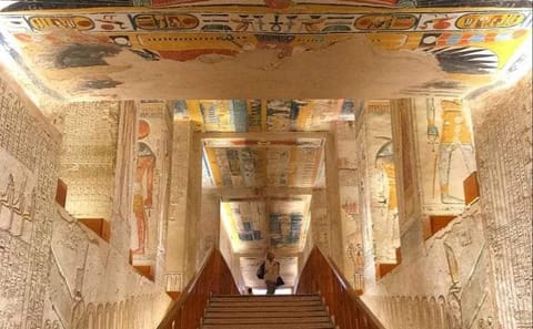 Valley of the Kings Day Tour from Hurghada to Luxor