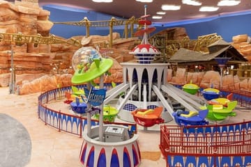 Full Day Abu Dhabi City Tour with Warner Bros