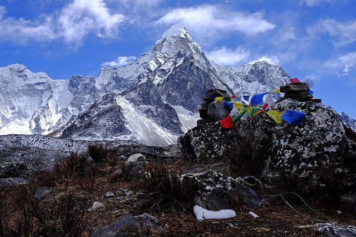 19 Days Mera Peak Climbing & Expedition – One Life-Changing Himalayan Adventure