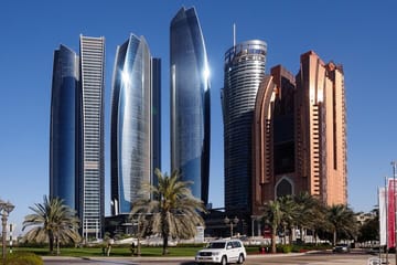 Abu Dhabi City Tour from Dubai with Lunch Included