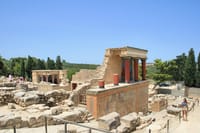 Half Day Private Tour to Knossos Palace (Skip the line) & Panoramic City Tour  10
