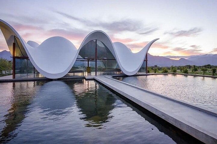 Private Winelands & Stellenbosch-Franschhoek Wine Tasting Tour