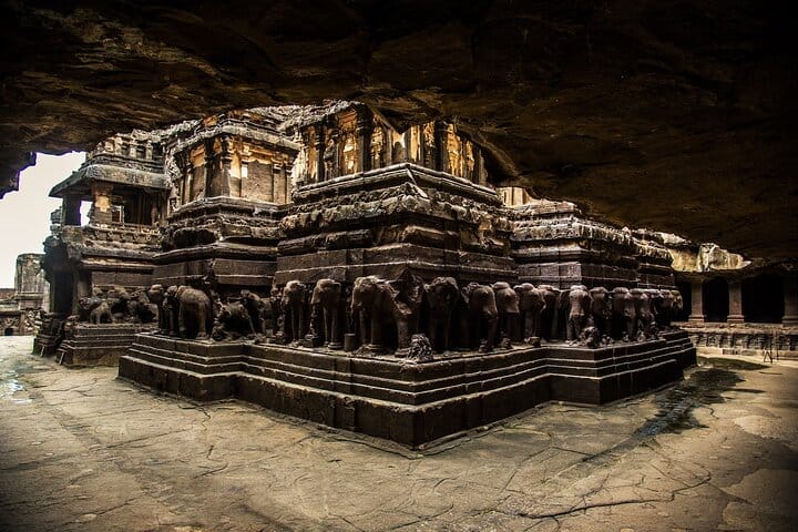 Aurangabad to Ellora and Pitalkhora Caves Day Trip Expedition