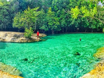 Krabi: Emerald Pool, Blue Pool and Tiger Cave Temple Tour