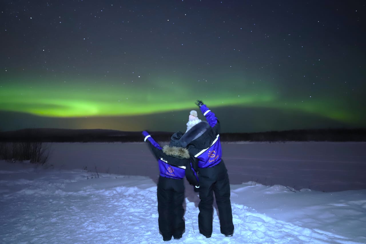 Aurora Borealis Trip in Lapland Lakeside 4