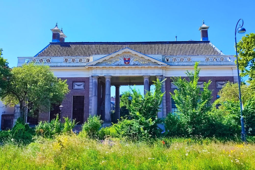Teylers Hofje along the route of the Haarlem scavenger hunt City Detective.