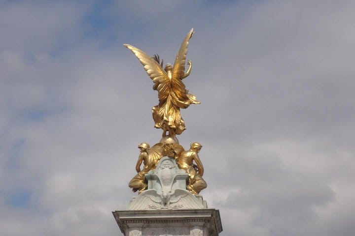Half Day Private London Tour with Horse Guards Parade 5