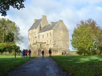 Stirling, Loch Lomond, and Outlander with Loch Lomond Boat Cruise (Glasgow Departure)
