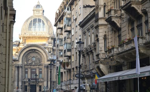 Private Walking Tour of Bucharest's Hidden Gems