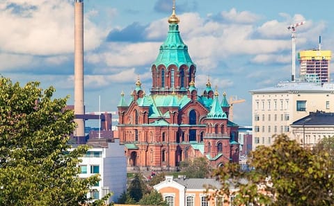 Private City Tour of Helsinki's Cathedrals and Culture