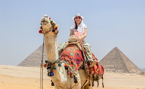 Sara Pharaoh’s Choice | Private Custom Cairo Tour from Hurghada with 3 Attractions, Nile Cruise & Lunch