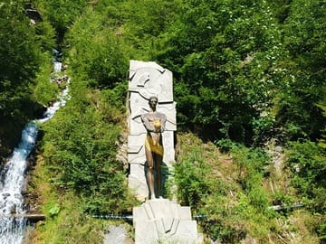 Epic Georgia Journey: 12 Days of Exploration & Charm