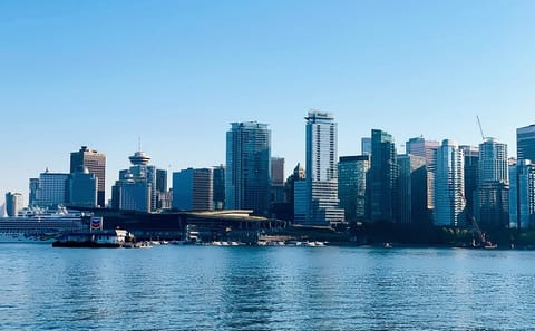 Private Luxury Sightseeing Tour of Vancouver Highlights