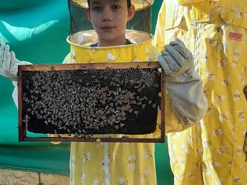 Interact with Wildlife at Emirates Park Zoo in Abu Dhabi