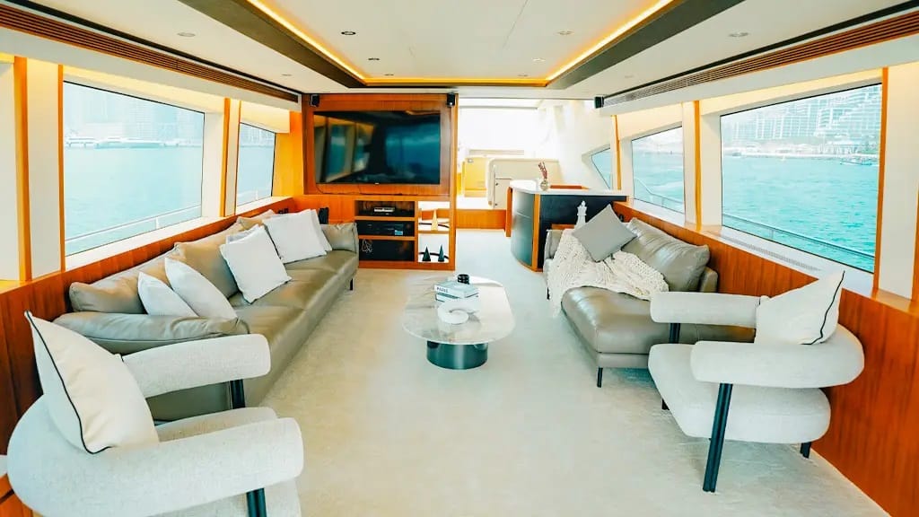 Dubai Canal Yacht Tour