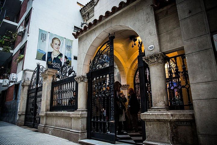 Private Historical Tour of Evita and Peronism in Buenos Aires