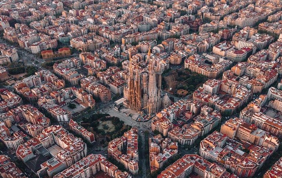 Professional Photo Shoot Experience in Barcelona