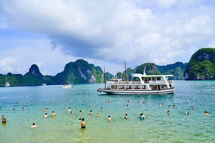 Wego Cruise Halong - Budget Day Cruise from Hanoi By Expressbus