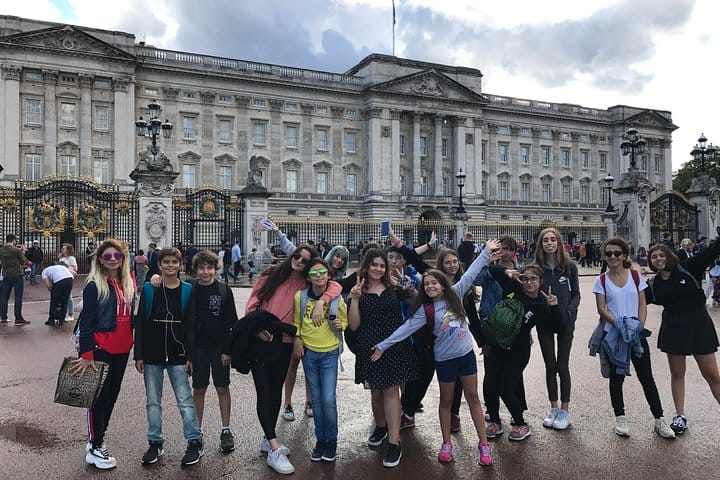 London for 5 Days with Stay in English Families Home 6