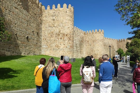 Segovia and Avila Private Tour with Lunch and Hotel Pick up from Madrid
