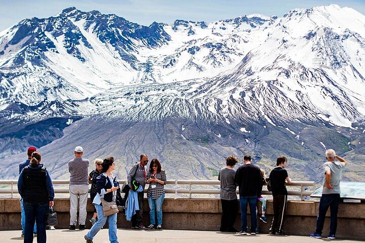 Discover Mount St. Helens: Small Group Volcano Adventure from Seattle