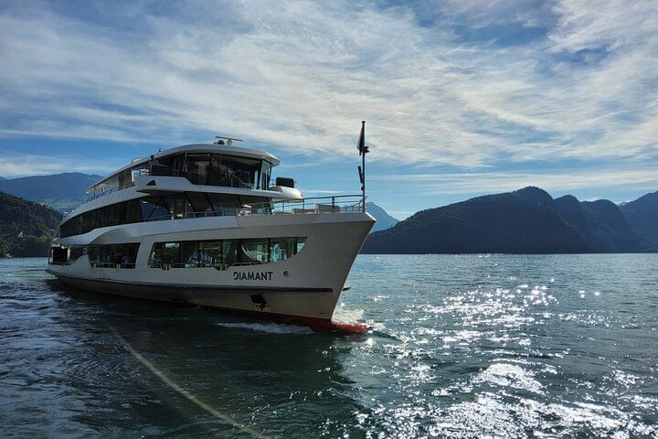 4 Days Swiss Alps Tour Zermatt, Jungfrau Region and Hidden Gems