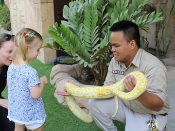 Interact with Wildlife at Emirates Park Zoo in Abu Dhabi