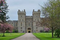 Transfer from Southampton to Heathrow via Stonehenge and Windsor 1