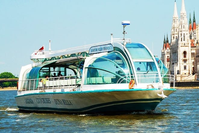 Private Buda Castle walking tour & Danube river cruise option 7