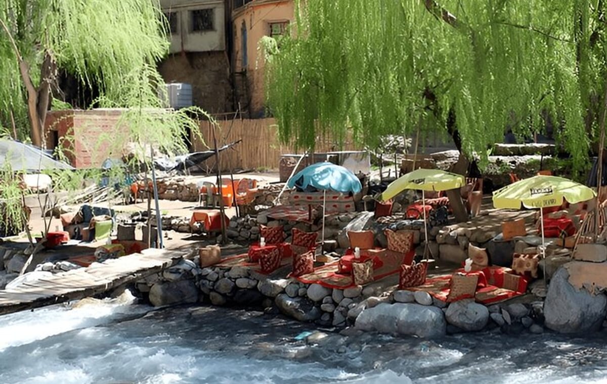 Private Day Trip to Atlas Mountains with Berber Lunch