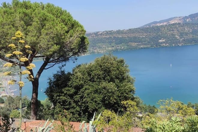 Rome: Castelli Romani Day Trip by Train and E-Bike