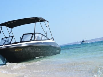 Private Speedboat Snorkeling Tour to Ozirea Island from Hurghada