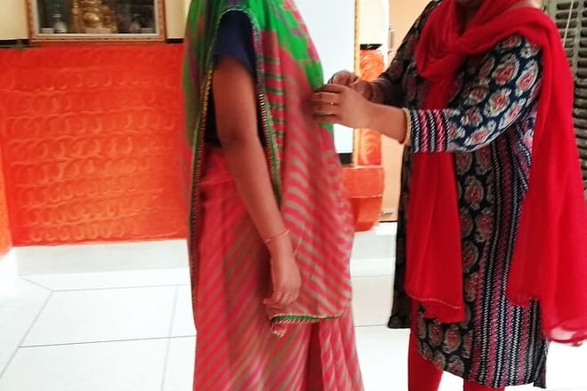 Learn Drape Indian Saree Your Self with Meal  photo 6