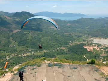 Paragliding Experience in Nha Trang