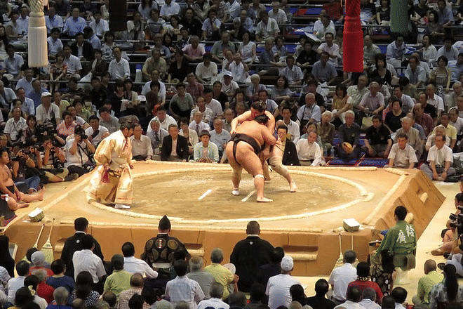 Sumo Tournament Experience in Fukuoka