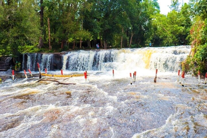 Jungle Trekking Tour at Phnom Kulen National Park from Siem Reap 10