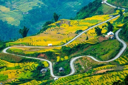 Sapa Easy trekking villages 2 days/ 1night trip: meals, tour guide, 3 star hotel