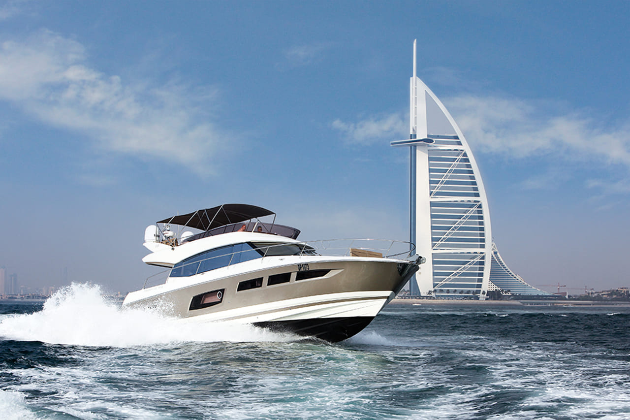 Luxury Yacht Tour with Delicious BBQ Dinner in Dubai Marina 3